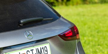 Mercedes-Benz_GLA_200_43