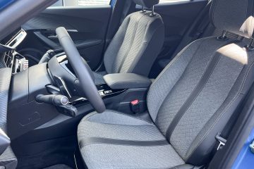 Peugeot 2008 (2)