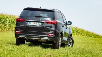 Ssangyong_Rexton_22_e-XDi_Limited_21