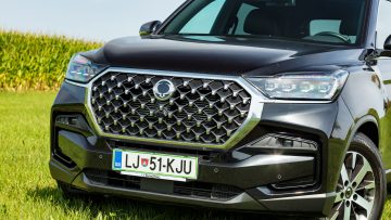 Ssangyong_Rexton_22_e-XDi_Limited_22