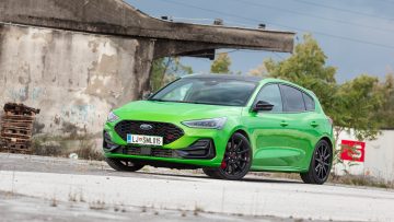Ford_Focus_ST_01
