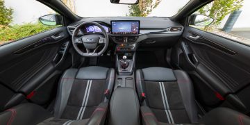 Ford_Focus_ST_07