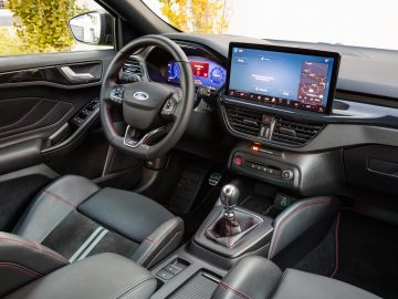 Ford_Focus_ST_08