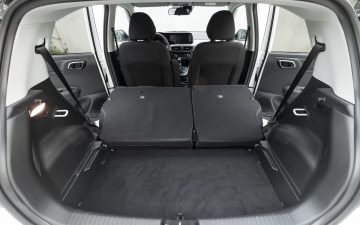 Hyundai_i10_12_Premium_32