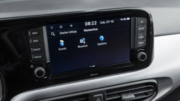 Hyundai_i10_12_Premium_41