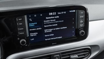 Hyundai_i10_12_Premium_42