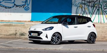 Hyundai_i10_12_Premium_47