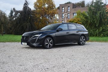 PEUGEOT 308 SW 01