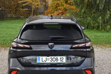 PEUGEOT 308 SW 10