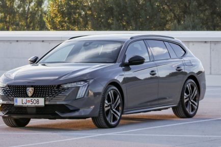 Peugeot 508 SW (2)