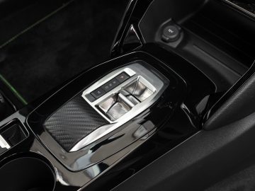 Peugeot_2008_12_Puretech_130_GT_18
