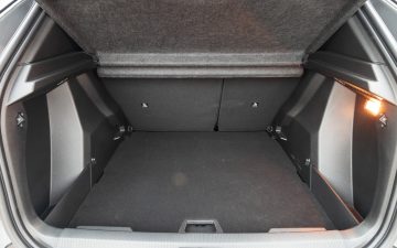 Peugeot_2008_12_Puretech_130_GT_33