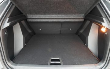 Peugeot_2008_12_Puretech_130_GT_34