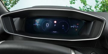 Peugeot_2008_12_Puretech_130_GT_39