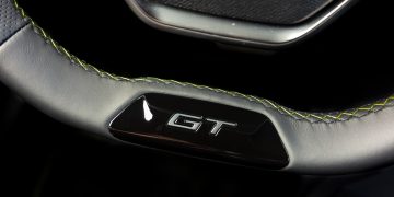 Peugeot_2008_12_Puretech_130_GT_40
