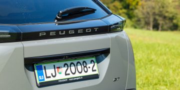 Peugeot_2008_12_Puretech_130_GT_47