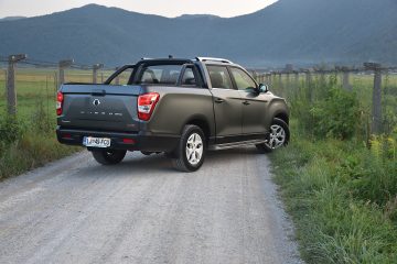 SSANGYONG MUSSO 03
