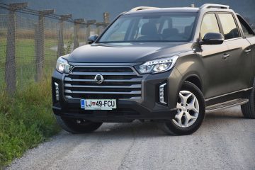 SSANGYONG MUSSO 10