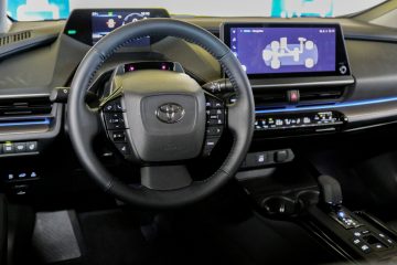 Toyota Prius plug-in (12)