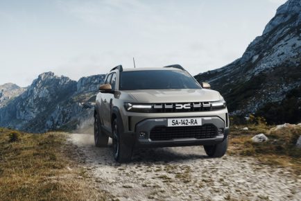 All-New Dacia Duster Hybrid Extreme (11)