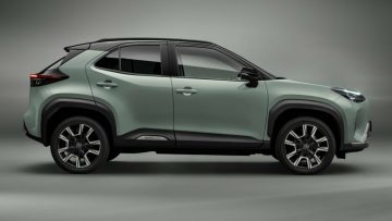 https___www.carscoops.com_wp-content_uploads_2023_11_2024-Toyota-Yaris-Cross-Premiere-Edition-5s-1024x576