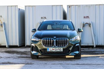BMW 230e_20