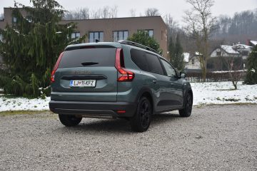 DACIA JOGGER HYBRID 03