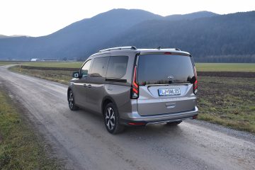 FORD TOURNEO CONNECT AWD 03