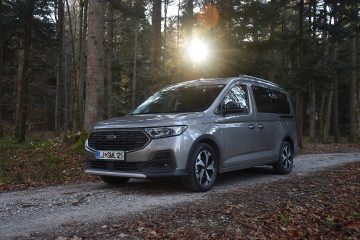 FORD TOURNEO CONNECT AWD 06