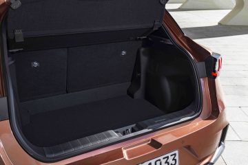 LEXUS_LBX_Cool_copper_sonic_bi-tone_detail_011