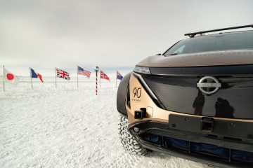 Pole to Pole reaches South Pole_4_Original-source