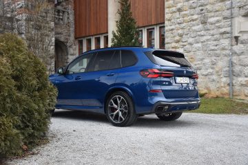 BMW X5 50e 11