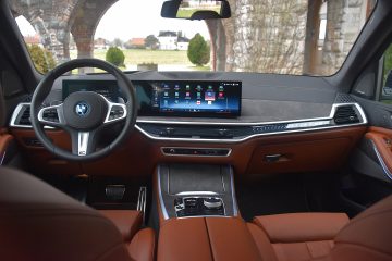 BMW X5 50e 16