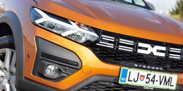 dacia_sandero_10_tce_stepway_exp
