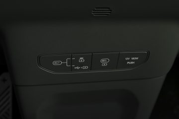 Kia EV9 2024 (13)