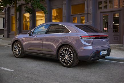 Porsche Macan new electric gen_11