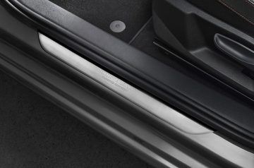 SEAT-celebrates-40-years-of-its-most-iconic-model-with-the-Ibiza-Anniversary-Limited-Edition_04_HQ