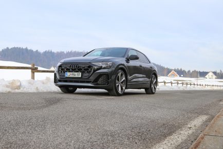 Audi Q8 2024 (7)