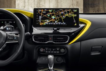 JUKE MC 2024 - interior_ iconic yellow body color - N-Sport - dashboard infotainment details