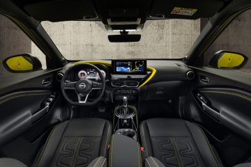 JUKE MC 2024 - interior_ iconic yellow body color - N-Sport - zoomed out view