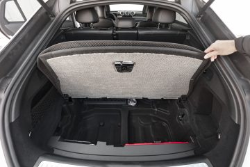 Mercedes-Benz_GLC_Coupe_300_4Matic_37