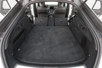 Mercedes-Benz_GLC_Coupe_300_4Matic_40