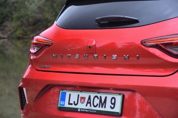 MITSUBISHI COLT 10
