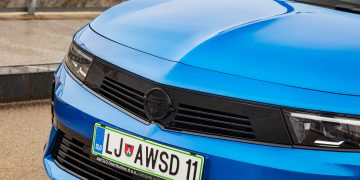 Opel_Astra_SportsTourer_12Turbo_8AT_GS_45