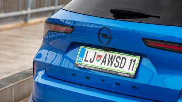 Opel_Astra_SportsTourer_12Turbo_8AT_GS_46