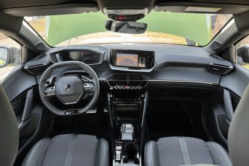 Peugeot 208 2024 (1)