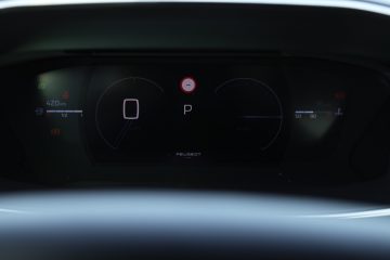 Peugeot 208 2024 (11)