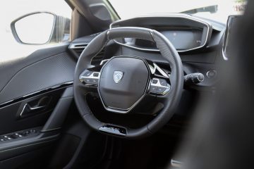 Peugeot 208 2024 (15)