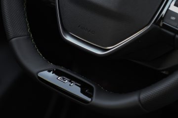 Peugeot 208 2024 (18)