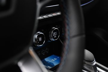 RENAULT MEGANE CONQUEST 17